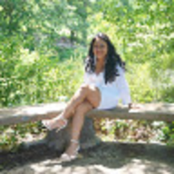 Meet your Posher, Pattiii - Picture 1 of 1